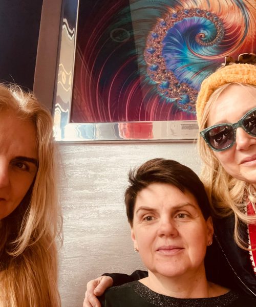 Met Renia en Roma in  Mama-Mia cafe in Sieradz