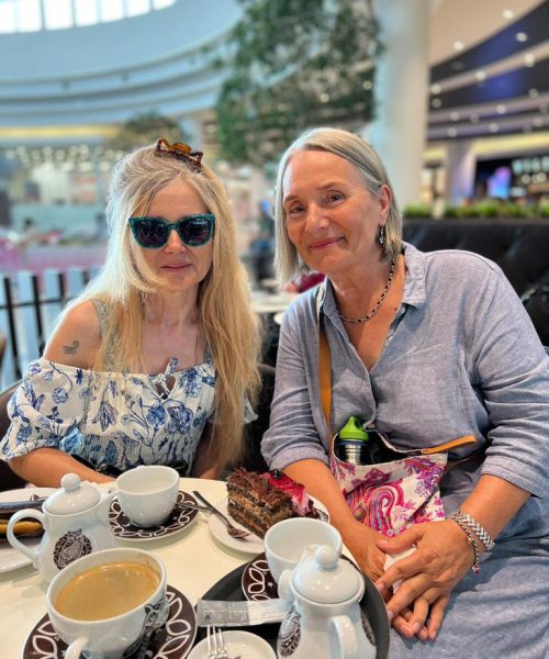 met Mira in het café Sowa in Toruń